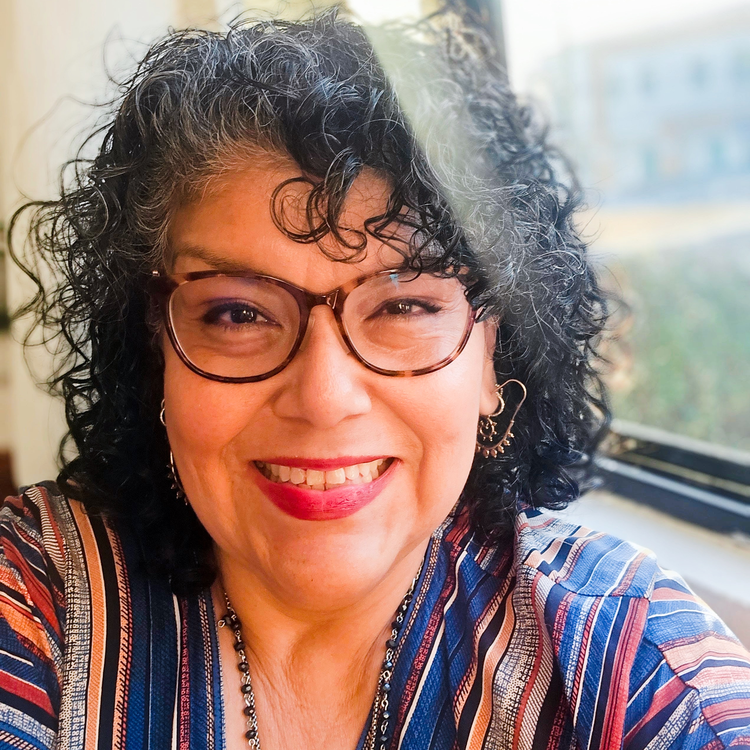 estela-venegas-sq